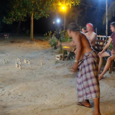 Mr. Chuoi Bar And Hut Hotell Ko Phra Thong Eksteriør bilde